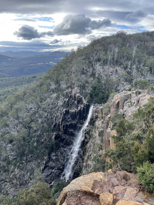 Snug Tiers (Grey Mountain and Pelverata Falls)